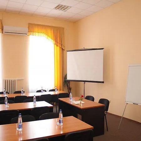 Saint Petersburg Hotel 3*